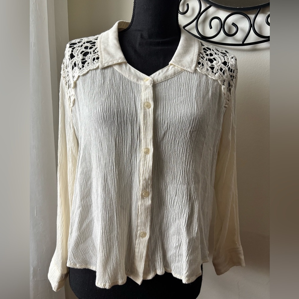 Elegant Cream Lace Women's Top